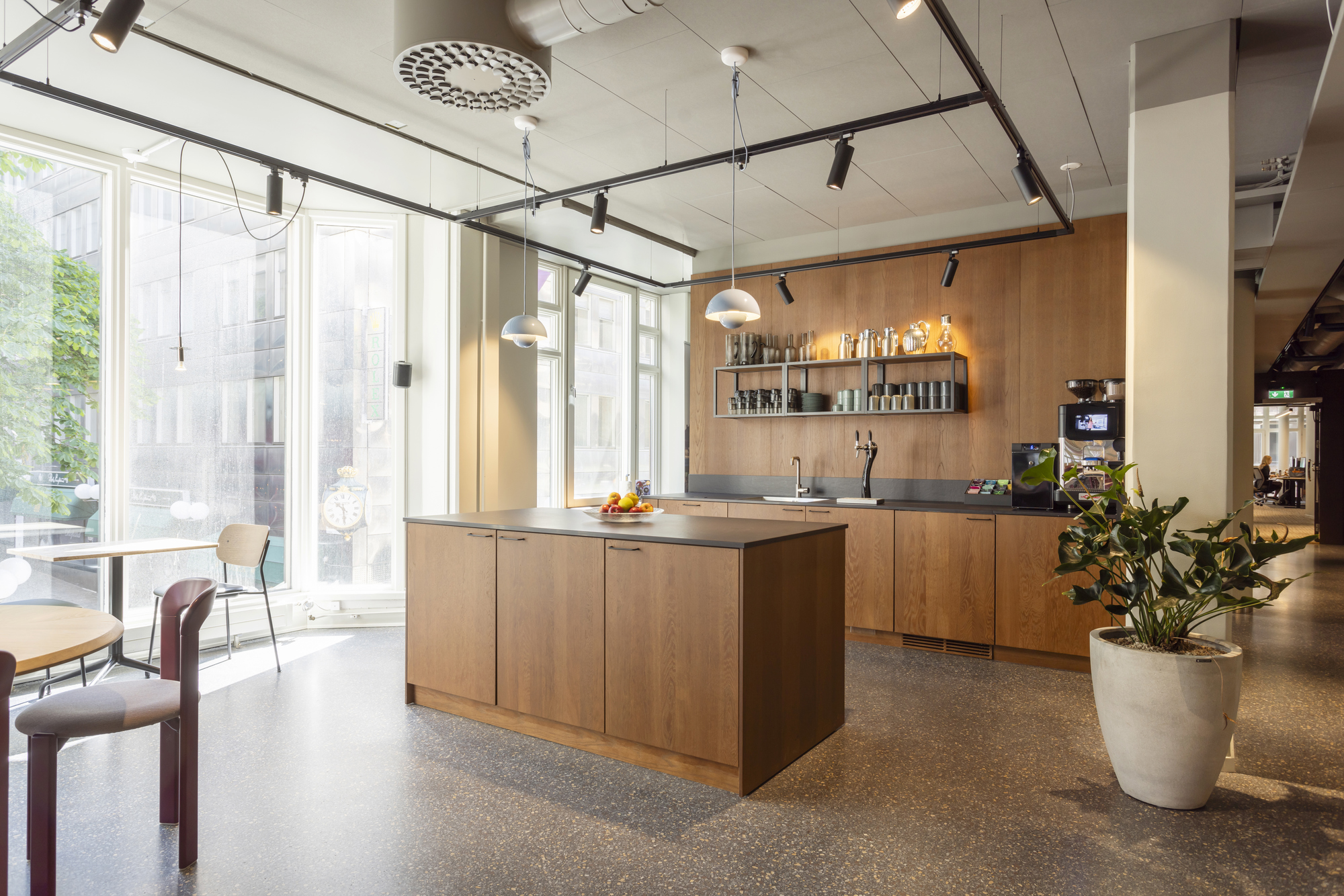 Bild från Stena Fastigheters kontor i Stockholm med fokus på loungen