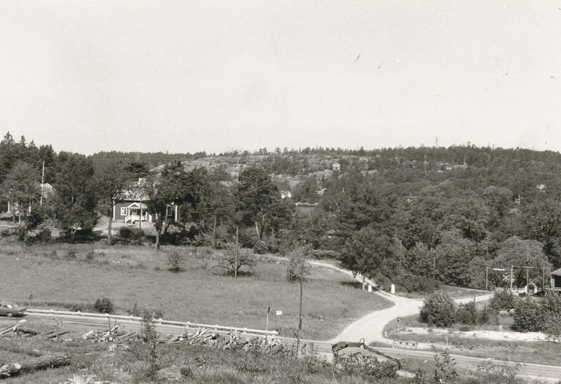 Svart vitt foto på Fisksätra Gård.
